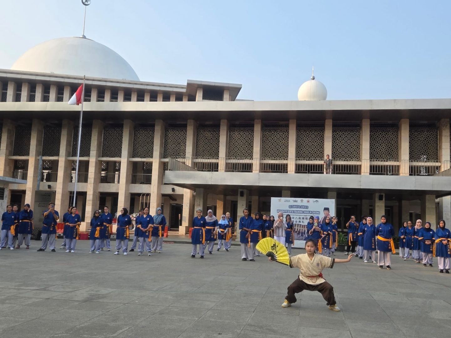 Semarak Wisuda  Shaolin Qigong di Istiqlal: Kolaborasi Kebugaran dan Kebersamaan 