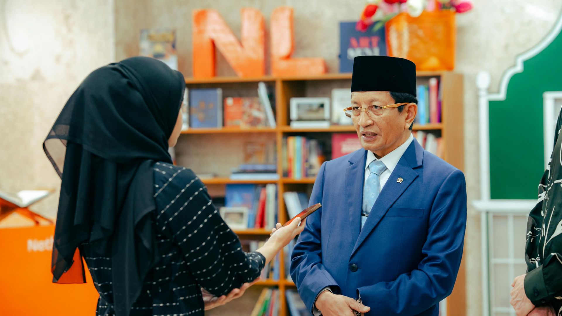 Menyingkap Makna Sujudnya Malaikat dan Keangkuhan Iblis