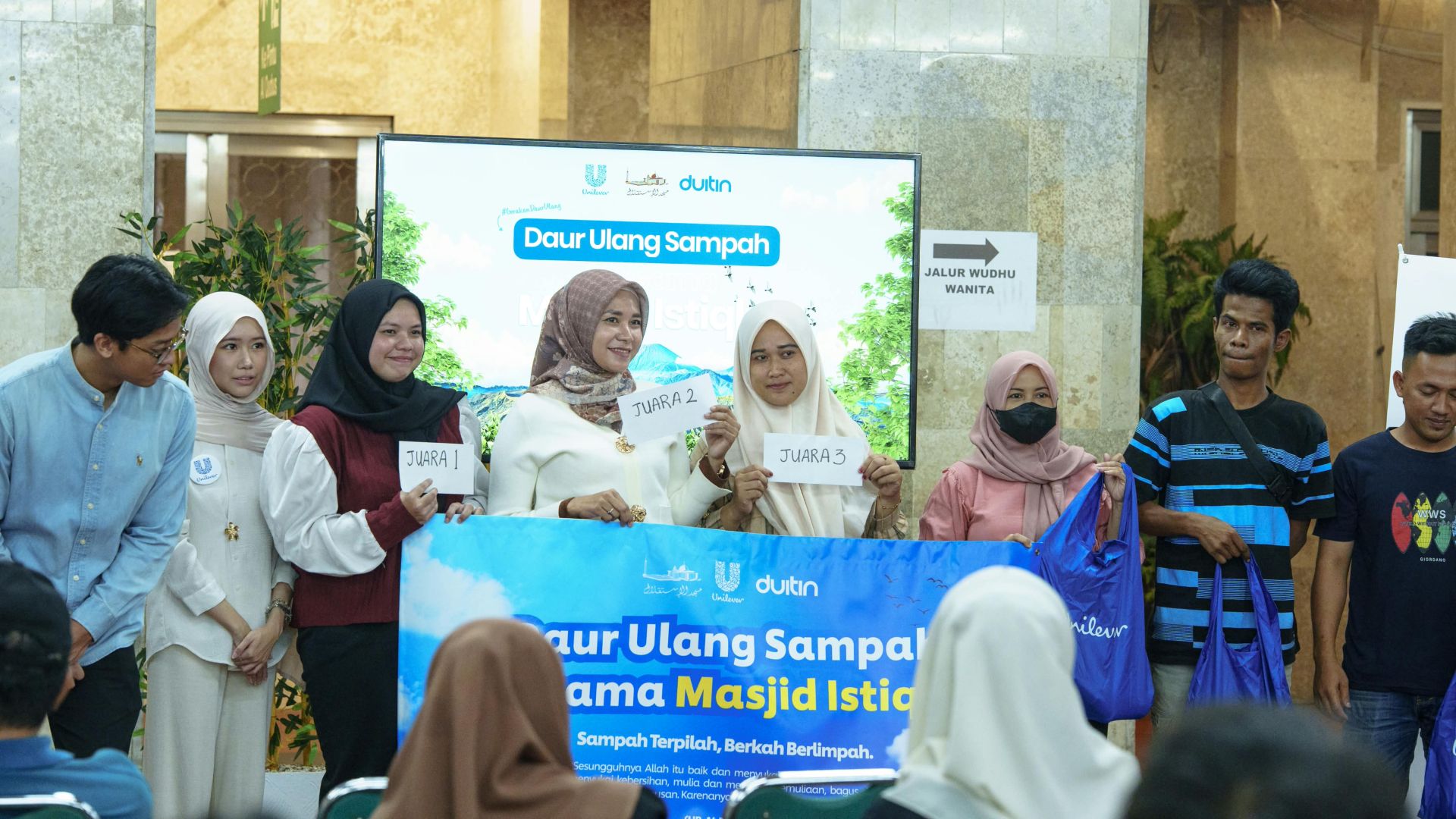 Di Istiqlal, Duitin Paparkan Sosialisasi Daur Ulang