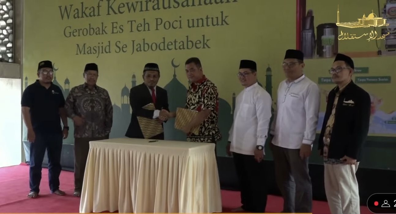 ZAWA Istiqlal dan Es Teh Poci Luncurkan Wakaf Kewirausahaan, Salurkan 5 Gerobak Es Untuk Masjid di Jabodetabek