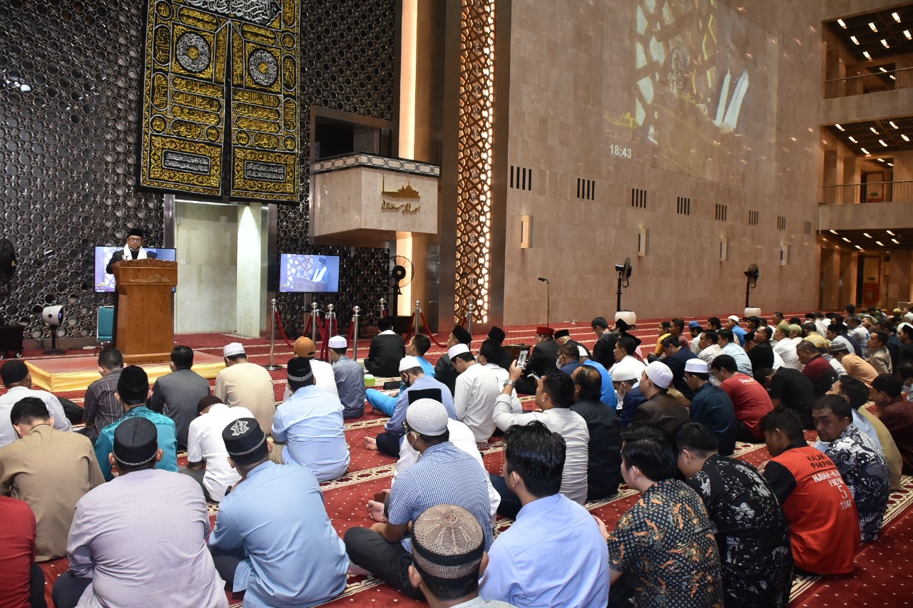 Pelaksanaan Shalat Gerhana Bulan di Masjid Istiqlal 