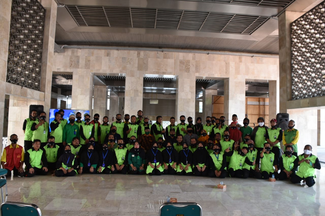 Pelatihan Cleaning Service Masjid Istiqlal oleh Duta Resik Indonesia 