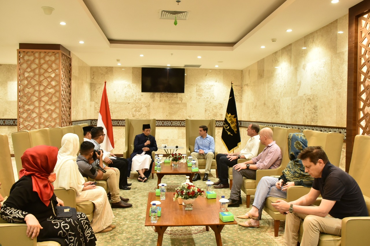 Masjid Istiqlal Terima Kunjungan KASAD Australia Letnan Jenderal Simon Stuart