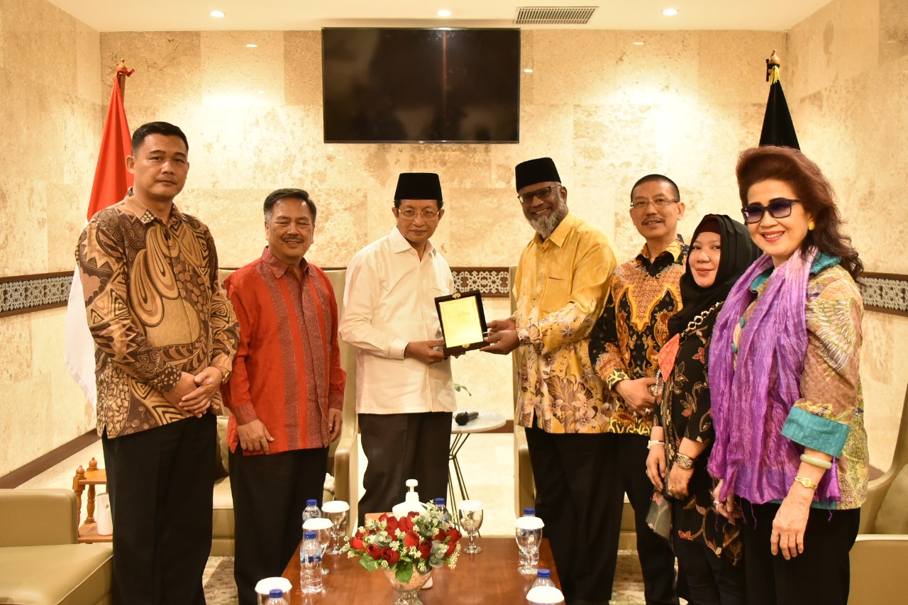 Kunjungan IPSI Malaysia di Masjid Istiqlal