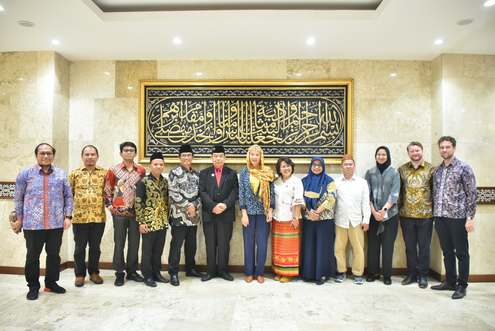 Kunjungan Duta Besar Belanda Bea Ten Tusscher di Masjid Istiqlal