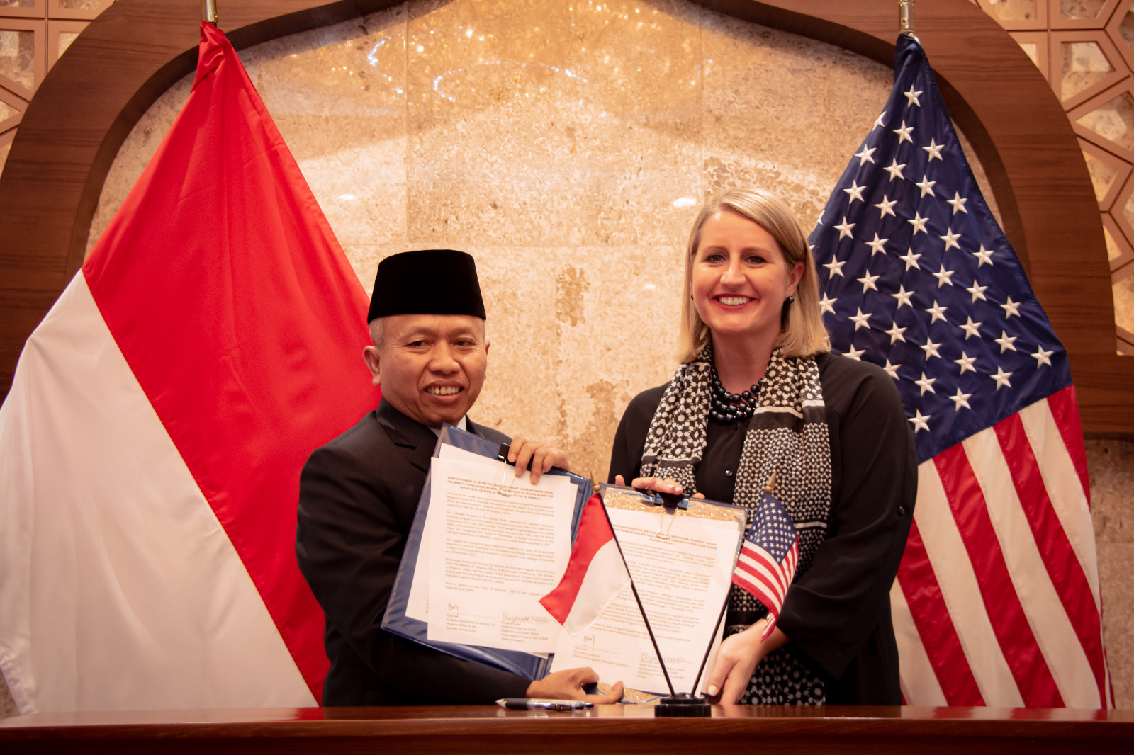  Masjid Istiqlal JadiTempat Ditandatanganinya Pernyataan Minat Perluasan Program Fulbright