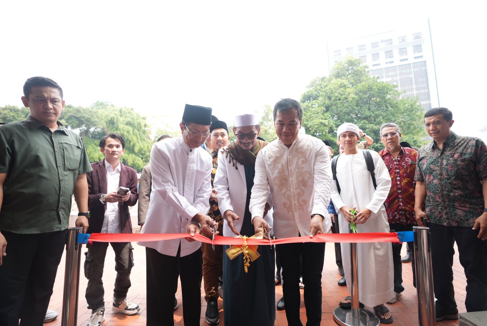 KH Nasaruddin Umar Resmikan Restoran Terasultan di Istiqlal