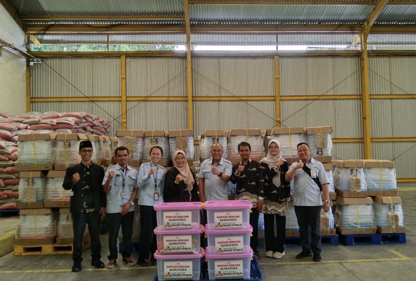 Bantuan Kemanusiaan Untuk Aceh dan Sumatera Dari Jamaah Istiqlal Disalurkan Melalui PMI 