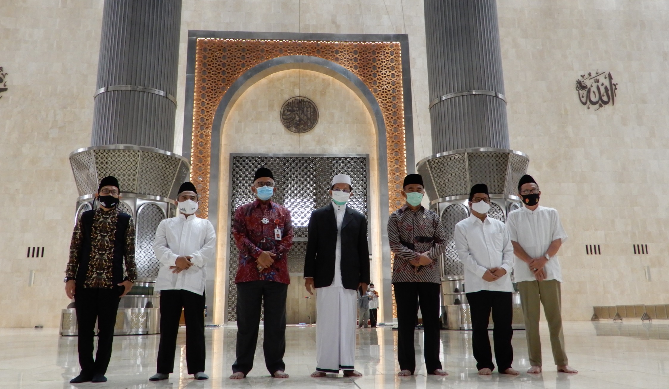 MENKO PMK Muhadjir Effendy Mengunjungi Masjid Baru Istiqlal