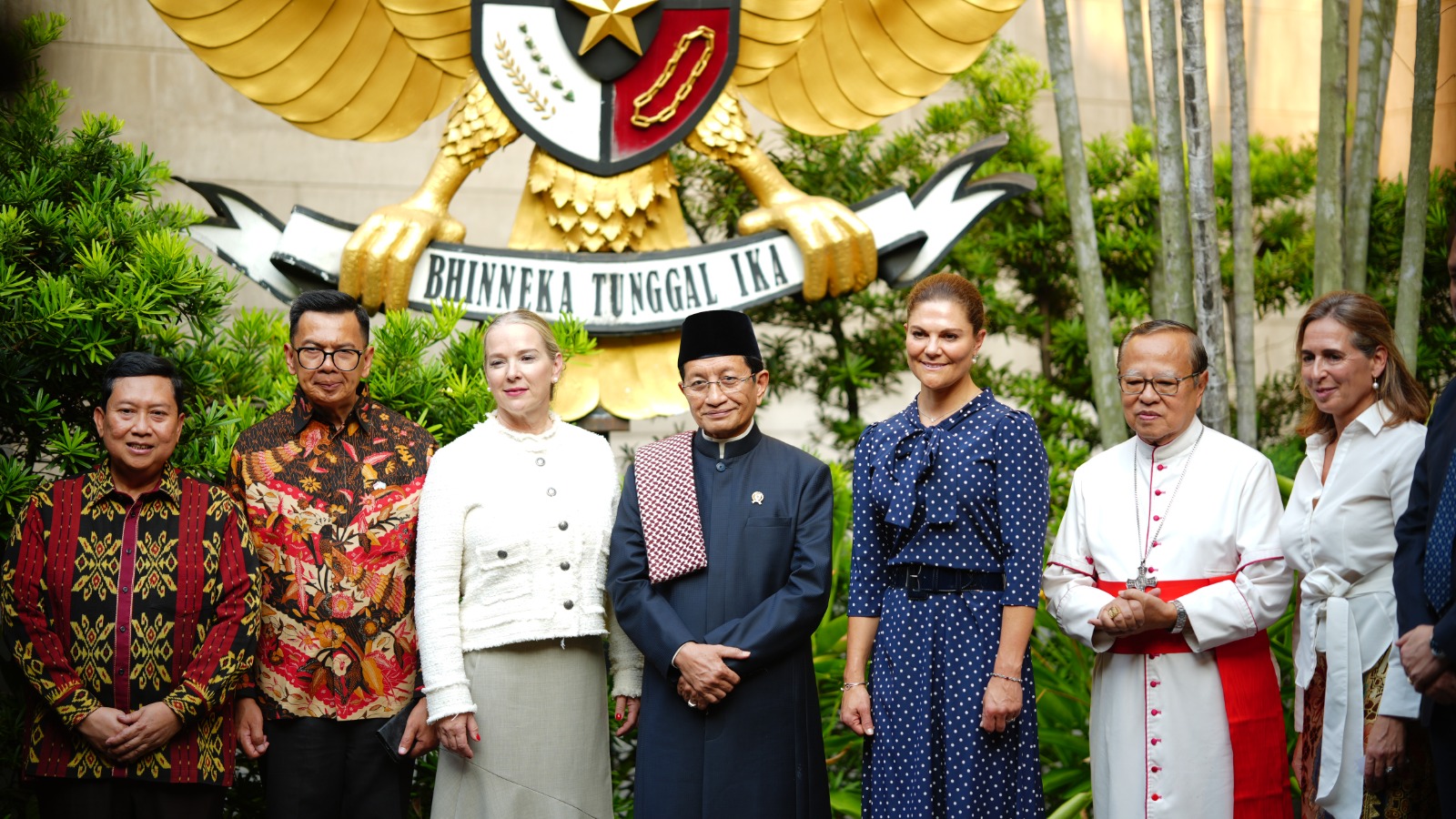 Sambangi Putri Mahkota Victoria di Masjid Istiqlal