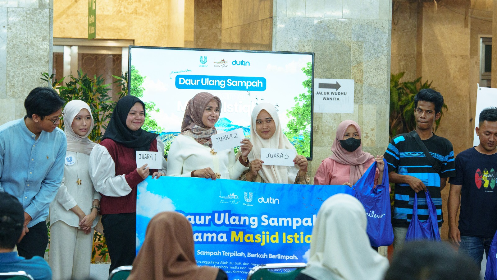Di Istiqlal, Duitin Paparkan Sosialisasi Daur Ulang