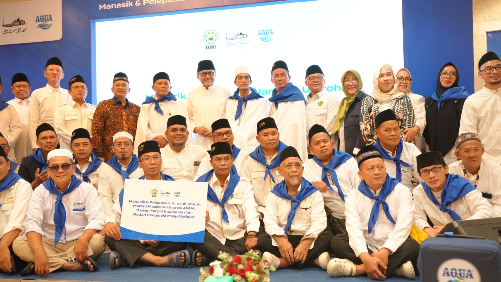 Mengabdi Lebih dari 20 Tahun, 7 Marbot Istiqlal Diberangkatkan Umrah oleh AQUA