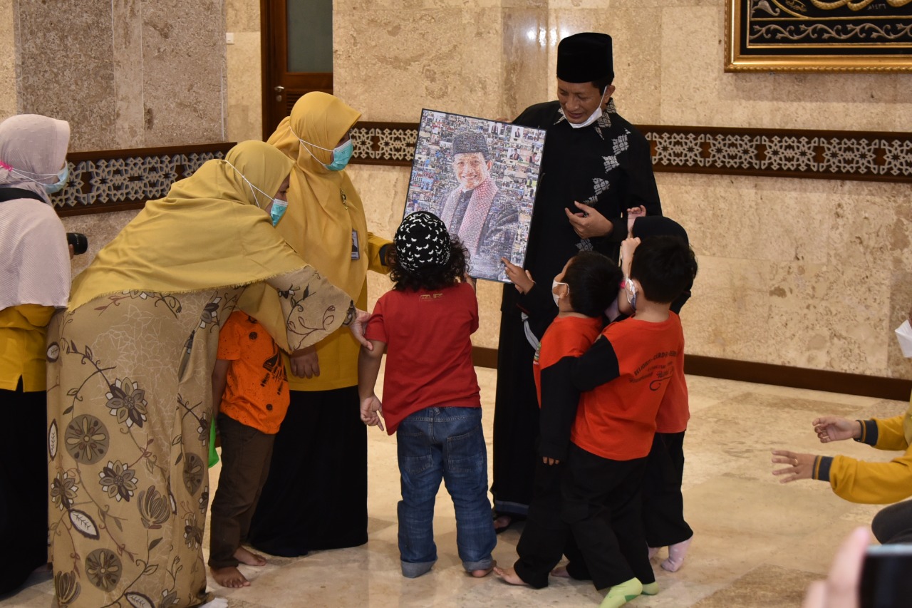 Kelompok Bermain Madrasah Istiqlal Jakarta Belajar dan Bermain Bersama Imam Besar Masjid Istiqlal