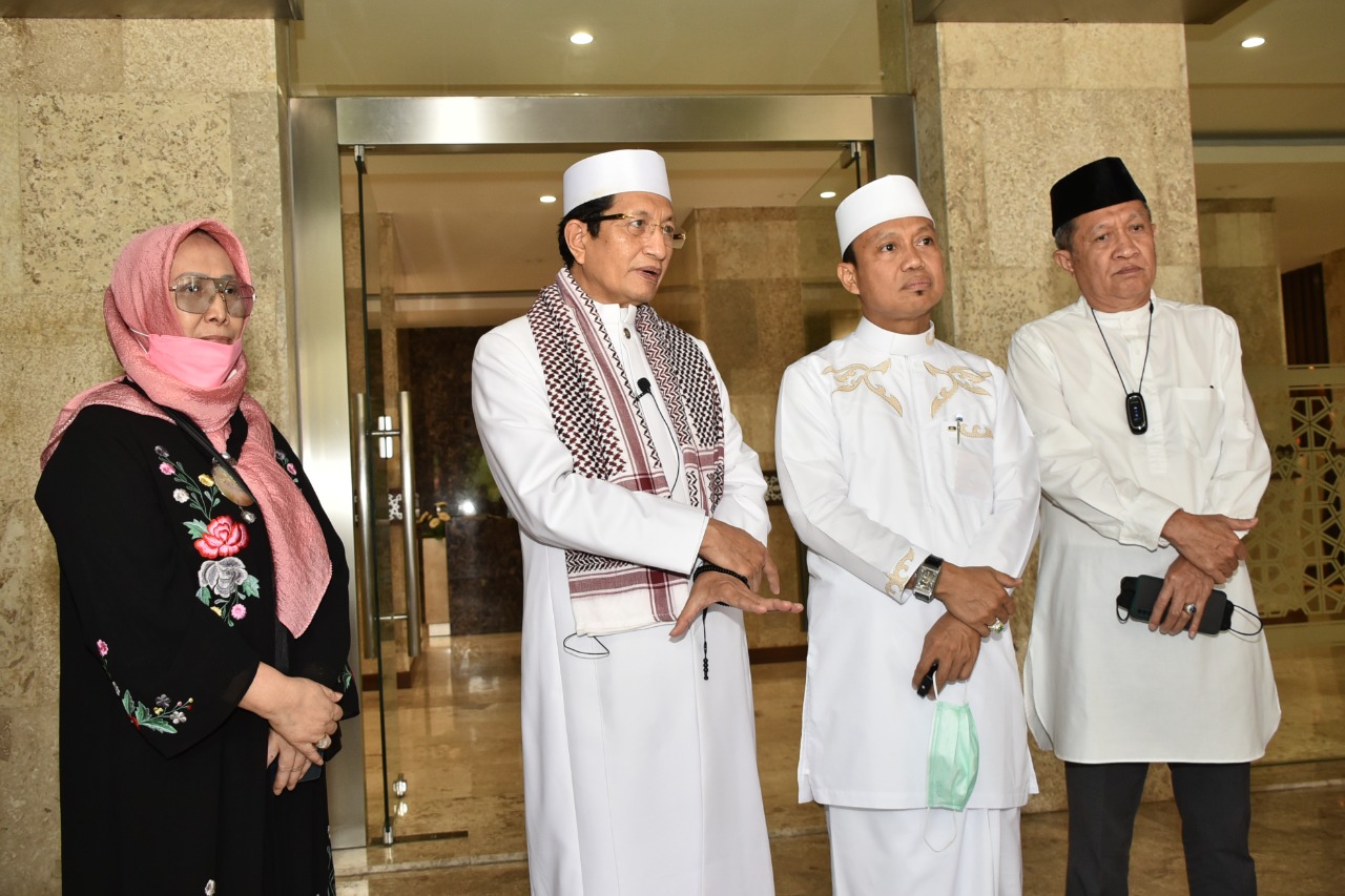 Konferensi Pers Pertimbangan Imam Besar Masjid Istiqlal Tentang Shaf Masjid Istiqlal Tetap Dilonggar
