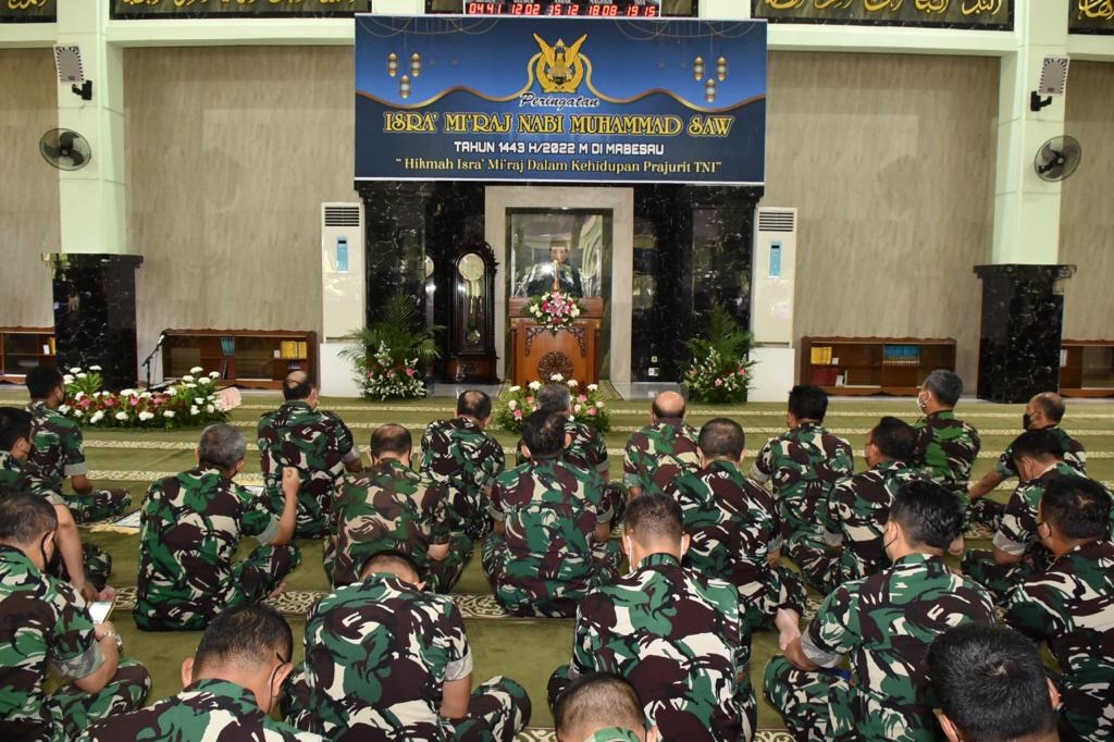 Kajian Imam Besar Masjid Istiqlal pada Kegiatan Isra Mi'raj Rasulullah SAW oleh TNI AU