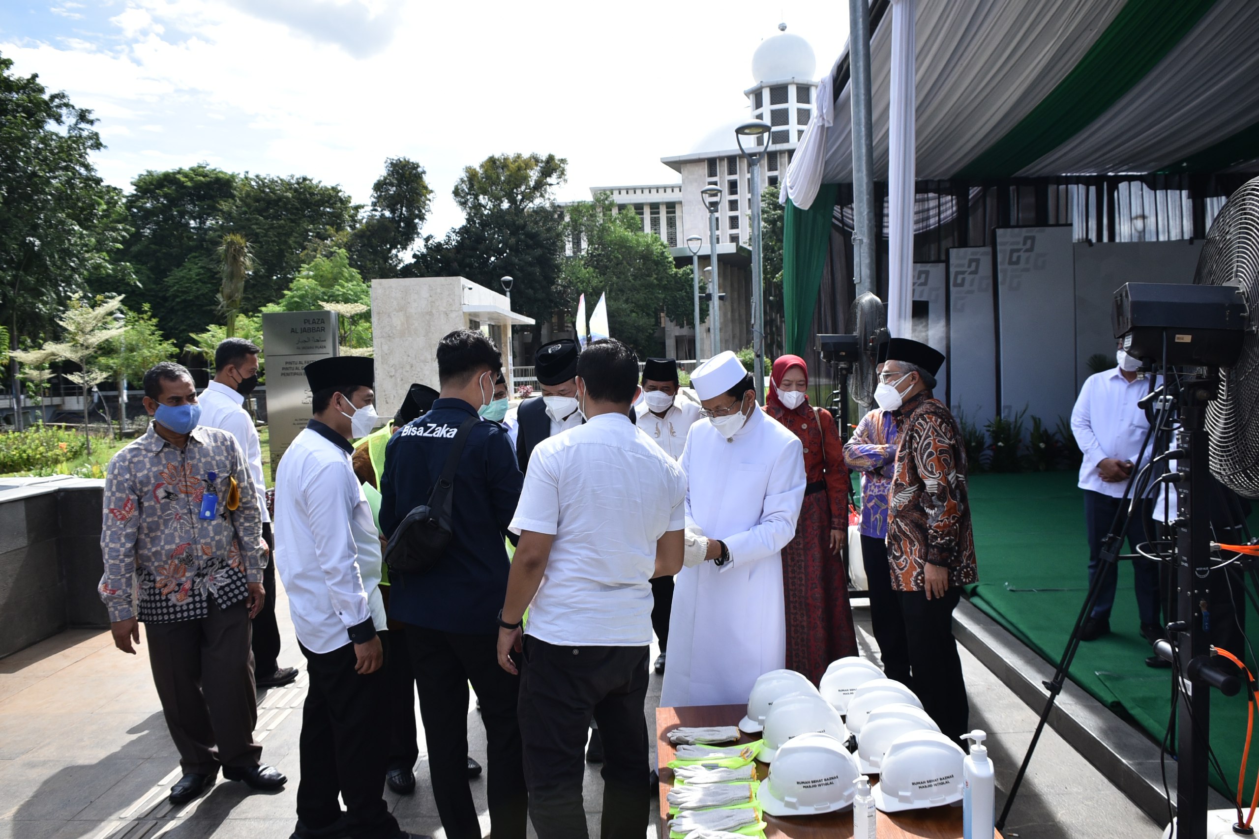 Sub Image 1